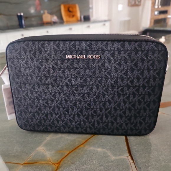 MICHAEL KORS EW CROSSBODY BAG - Picture 2 of 7